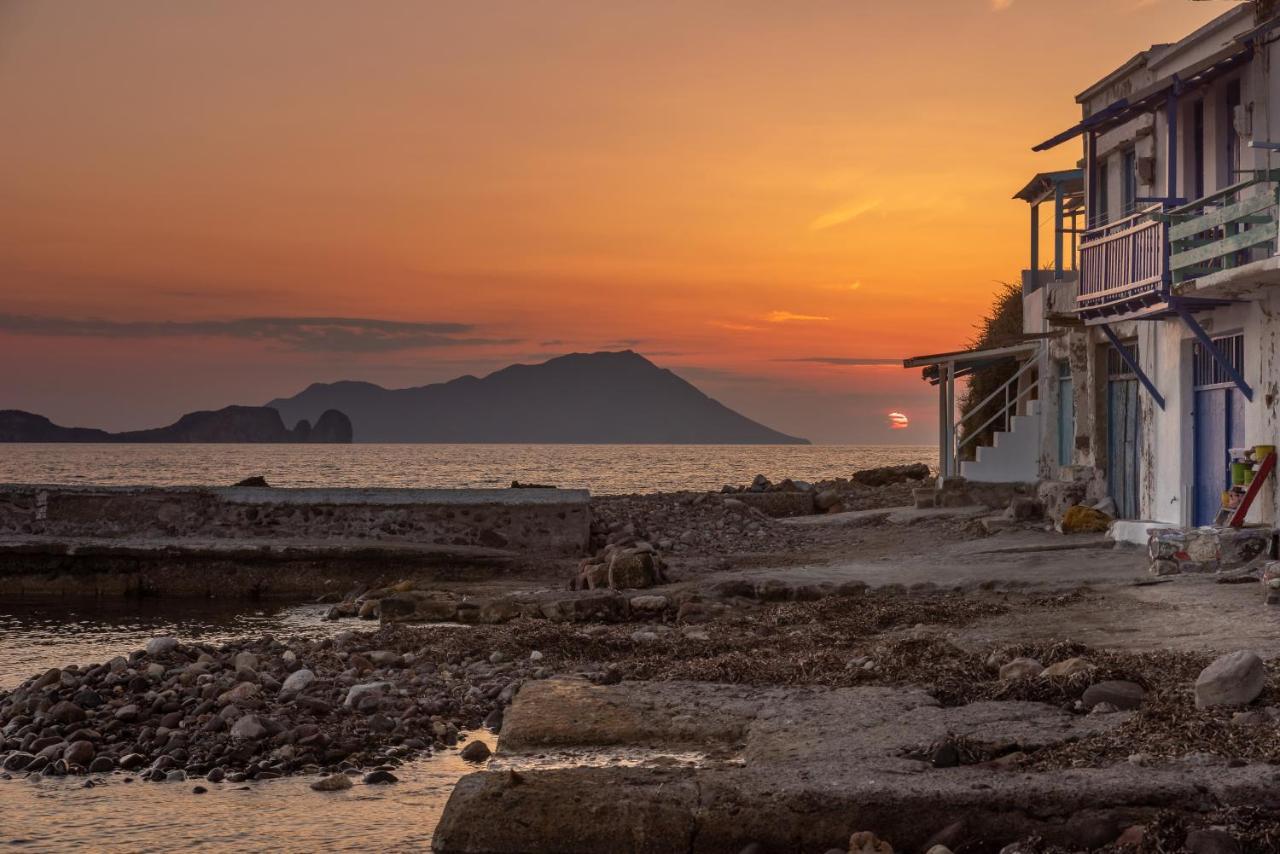 The Colourful Land Milos Klima  外观 照片